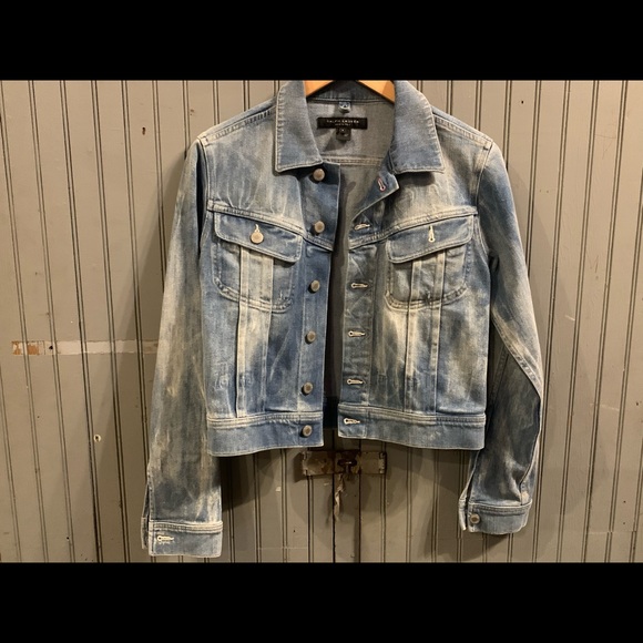 Like new denim jacket - Picture 3 of 4